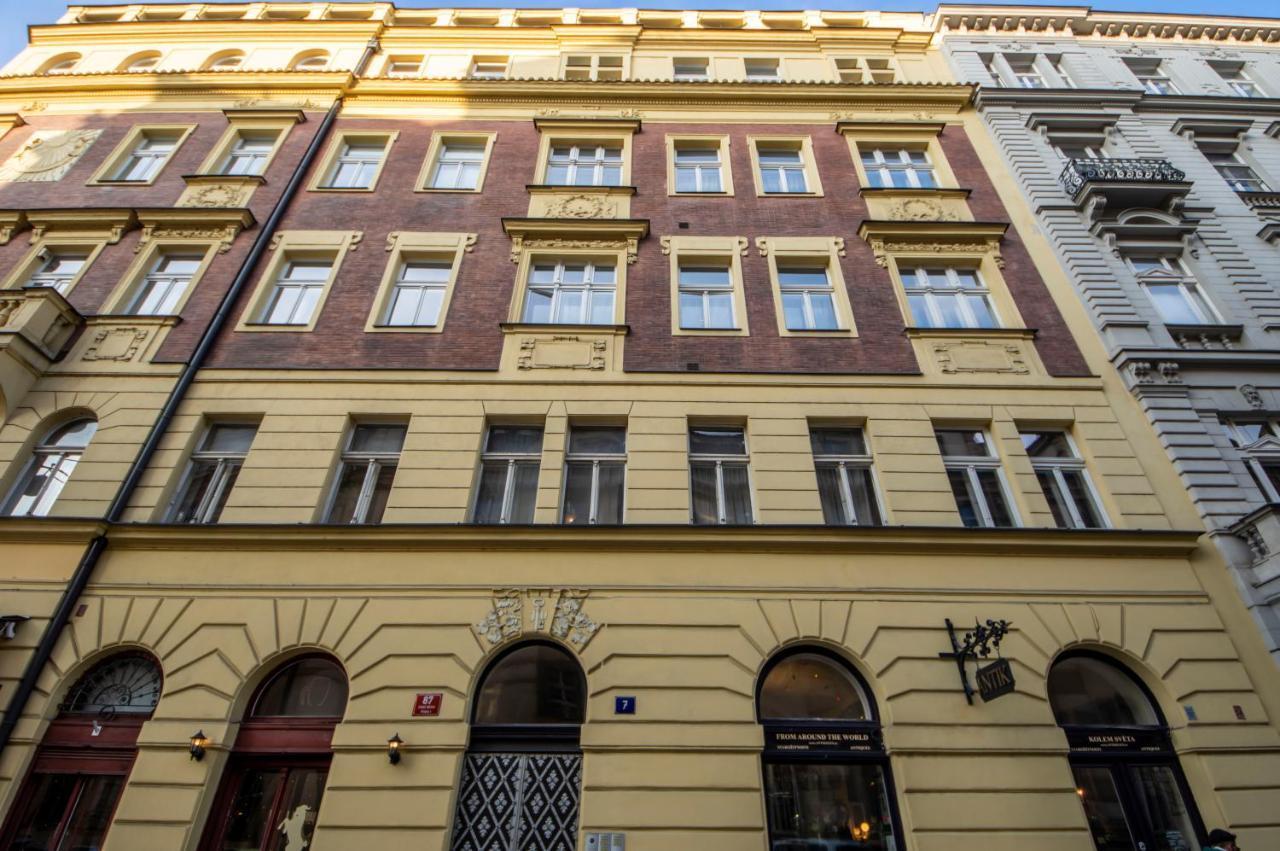 Autentic Apartments Platnerska Praag Buitenkant foto
